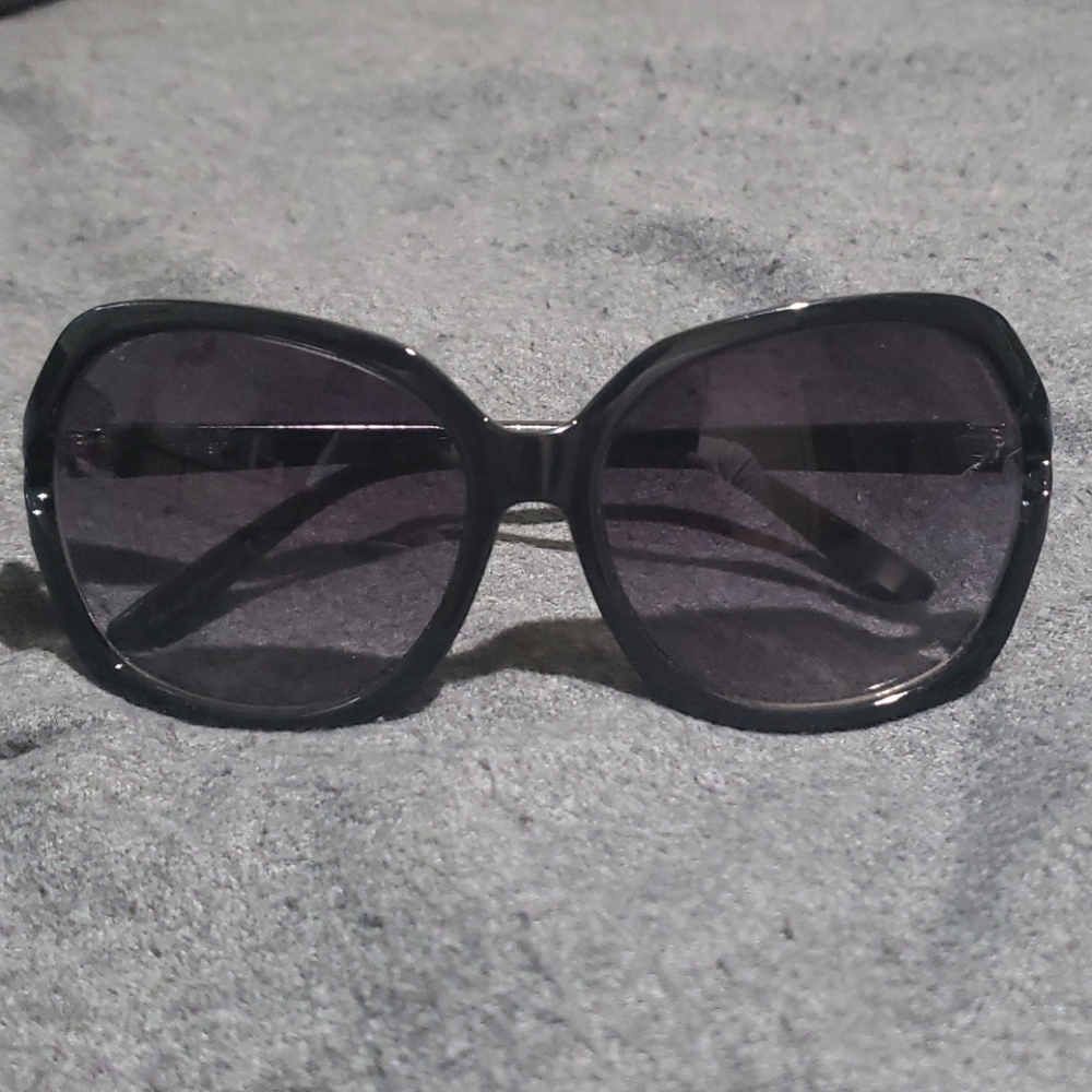 Black sunglasses